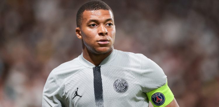 Kylian Mbappé “anéanti” à Monaco, le soutien sans faille de David Hallyday, son beau-père