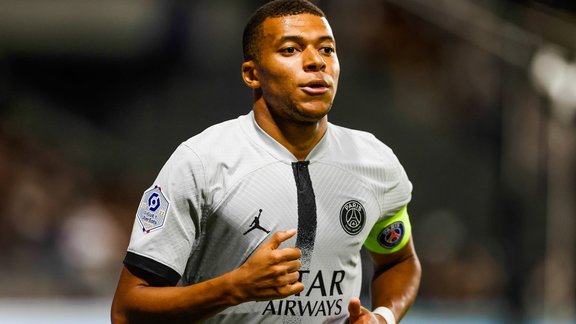 Kylian Mbappé “anéanti” à Monaco, le soutien sans faille de David Hallyday, son beau-père