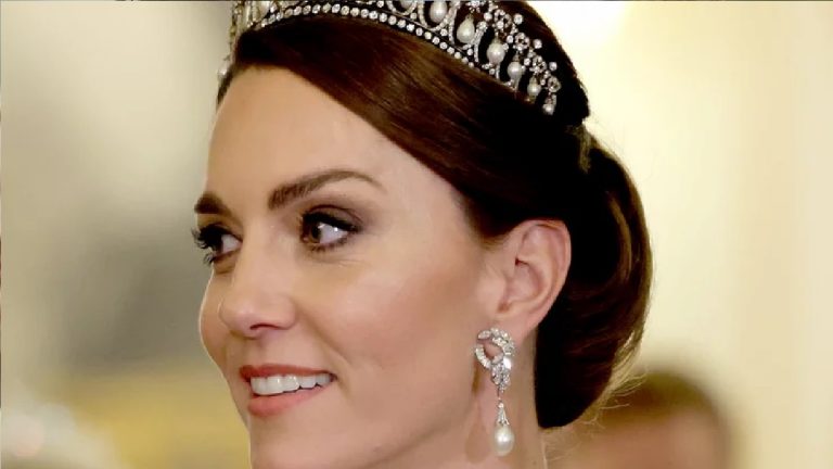 Comment la reine Camilla et Kate Middleton ont rendu hommage à la défunte reine lors d’un dîner d’État historique