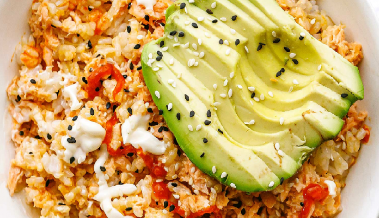 Bol de Riz au Saumon Express : Une Recette Rapide et Parfaite pour le Déjeuner !