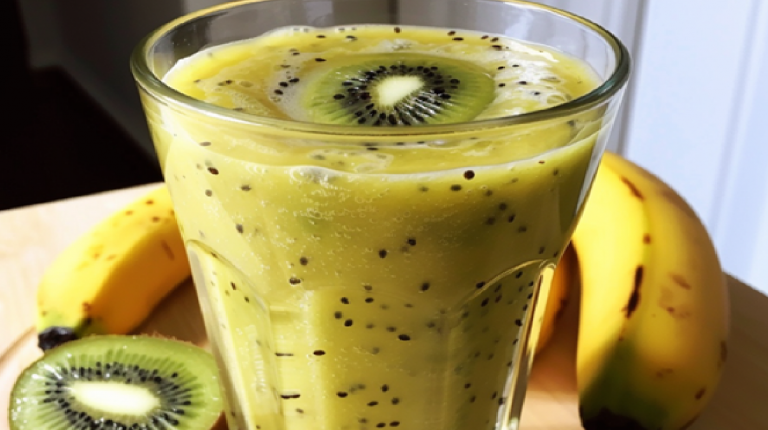 Smoothie Kiwi, Banane et Ananas