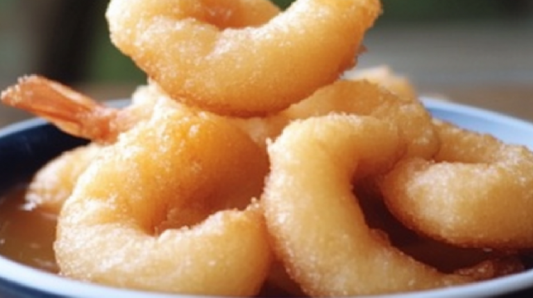 Beignets Dorés aux Crevettes