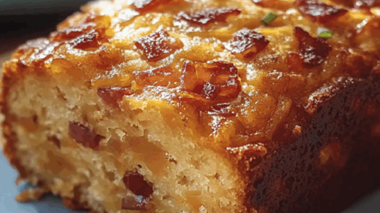 Cake aux lardons et oignons caramélisés – Recette Facile