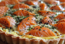 Quiche aux poireaux et au saumon fumé : Recette Délicieuse